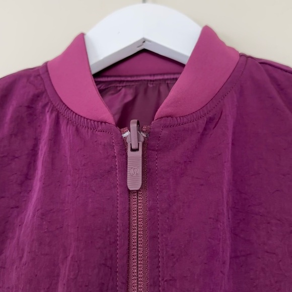 Lululemon Non-Stop Bomber *Reversible in Marvel - Picture 10 of 14